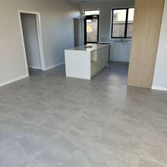 Grey floor, kitchen island