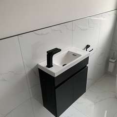 Small black vanity, marble-look